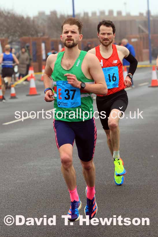 Senior mens 12 Stage 2023 Northern Mens 12 stage and Womens 6 Stage Relays and Young Athletes, Redcar. Photo: David T. Hewitson/Sports for All Pics